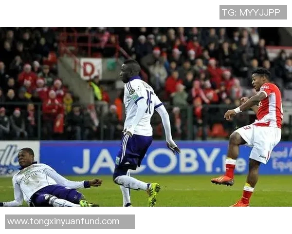 基普迪纳摩与根特的激烈对决揭示了欧洲足球的竞争魅力与战术智慧